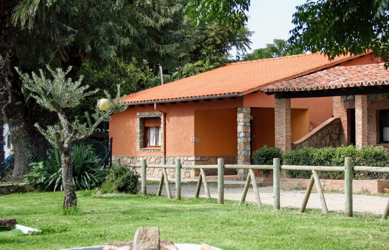 Complejo Turistico Las Canadas Casas De Campo- Actividades Gratuitas Todos Los Fines De Semana Баньос-де-Монтемайор Екстер'єр фото